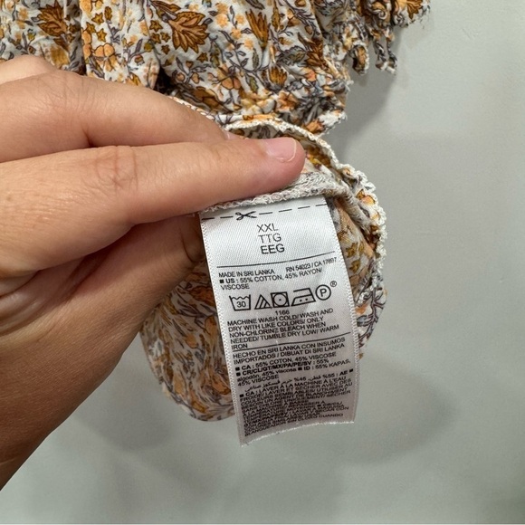 Old Navy Short Sleeve Balloon Sleeve Square Neck Floral Top Size XXL - Picture 5 of 6